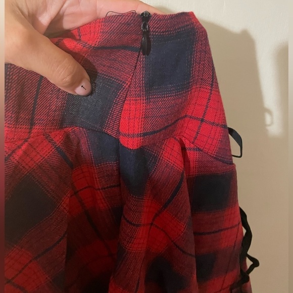 Plaid red and black school girl skirt size small - Picture 7 of 7